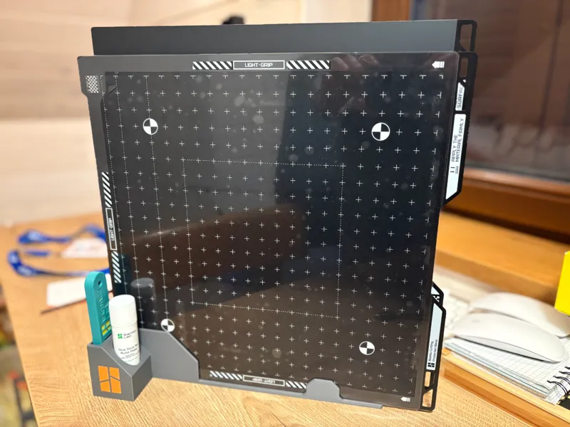 H2 Cutting Mat + Build Plate Stand - basic tools