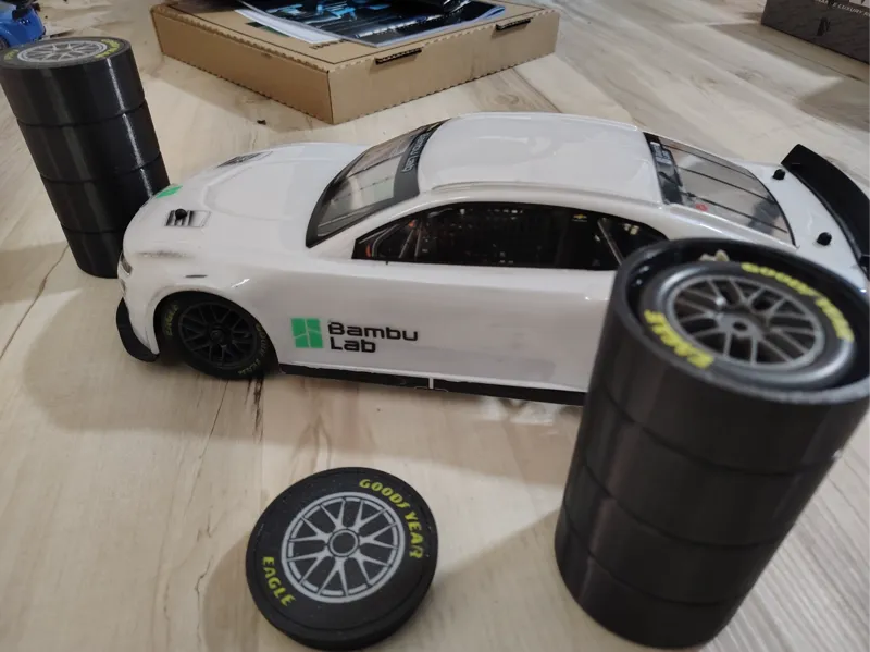 Losi NASCAR GOODYEAR