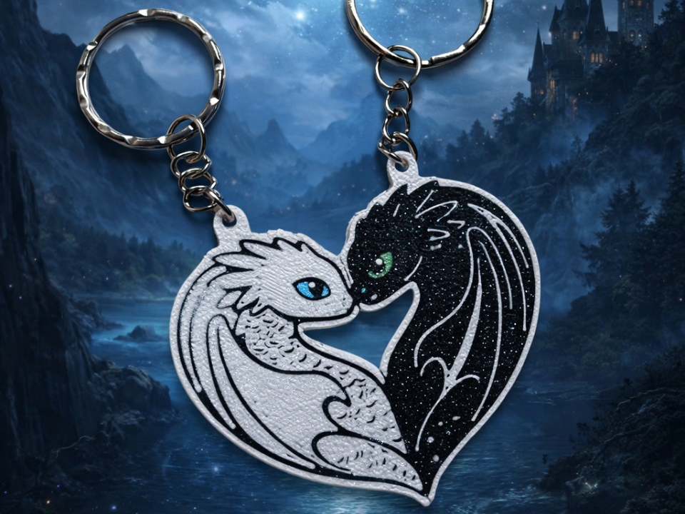 Dragon Heart Keychain – Dual Dragon Couple Charm