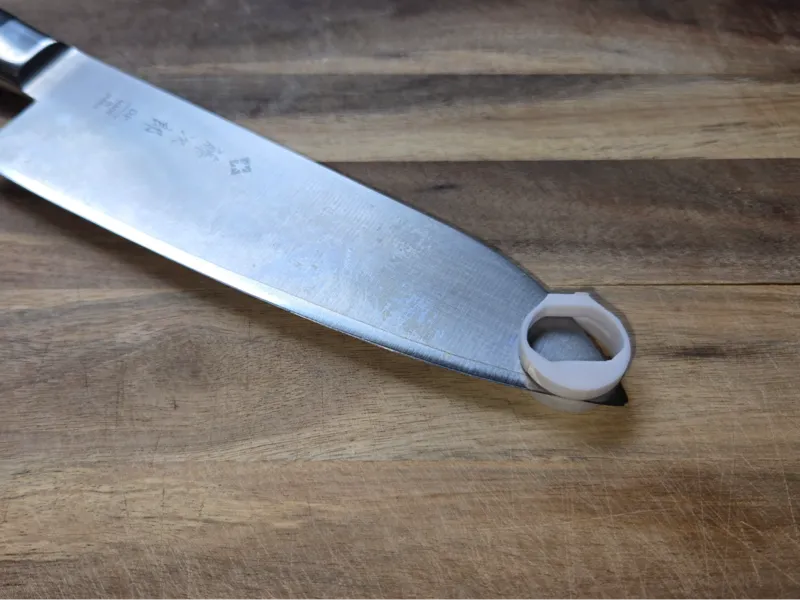 Knife guard ring
