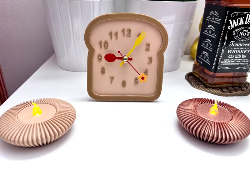 Toast clock