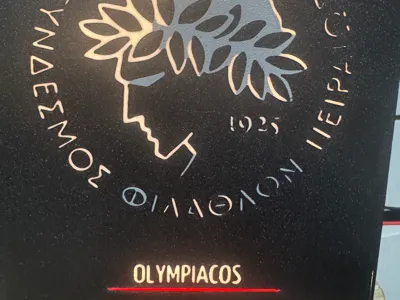 Olympiacos Black Lightbox