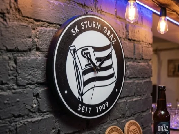 SK Sturm Graz Uhr