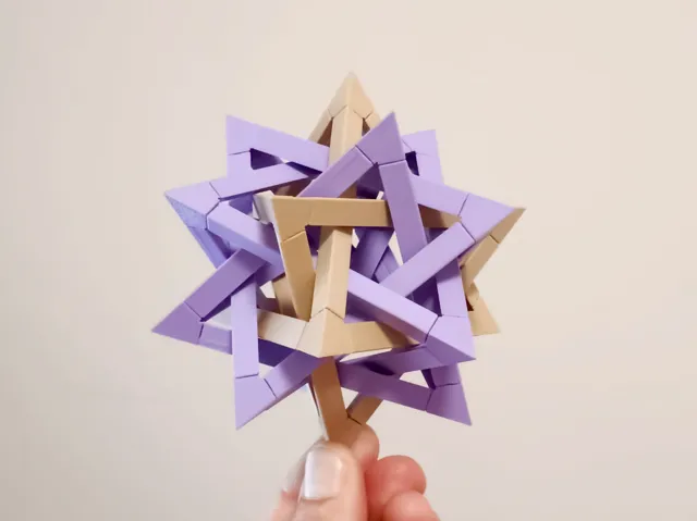 ლუციდას ვარსკვლავის 3D თავსატეხი