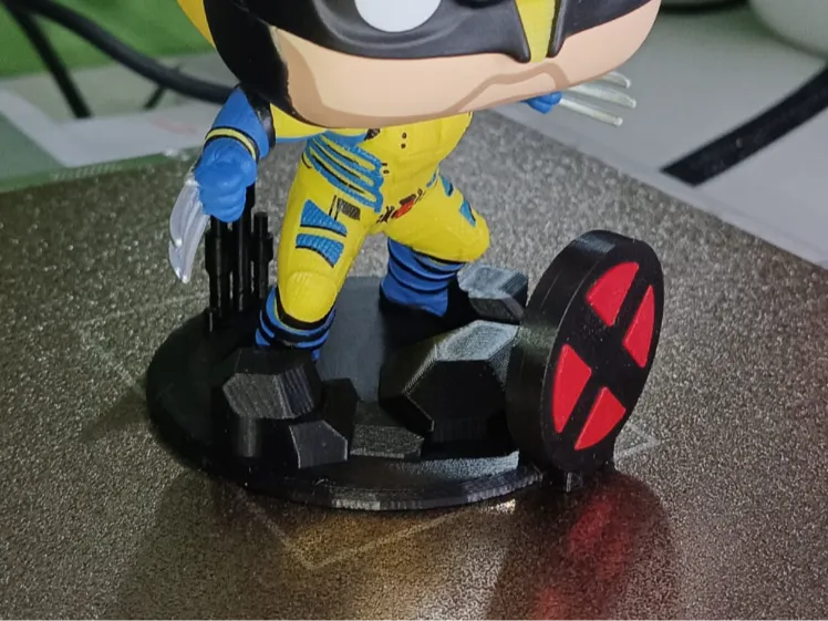 Funko Pop holder : Wolverine from D&W (no AMS)
