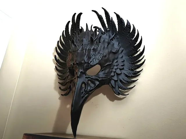 Gothic Raven Mask (Wearable)