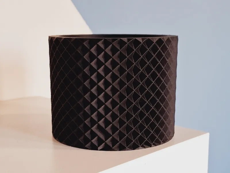 Cross Dimond Planter