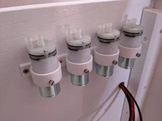 Mounting Bracket for 4 Mini Peristaltic Pumps