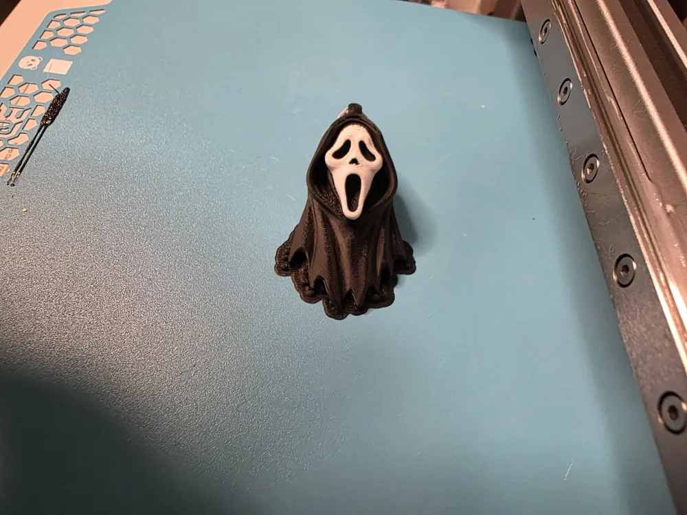 Ghost Face Keychain - Free 3D Print Model - MakerWorld