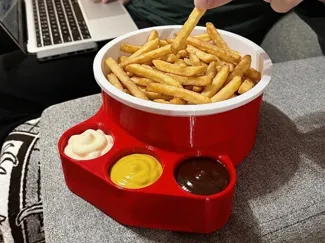 container for snacks and sauces