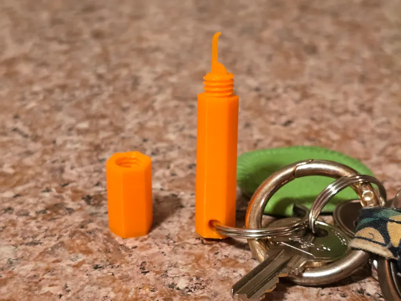 ClearPort - dust remover - Keychain