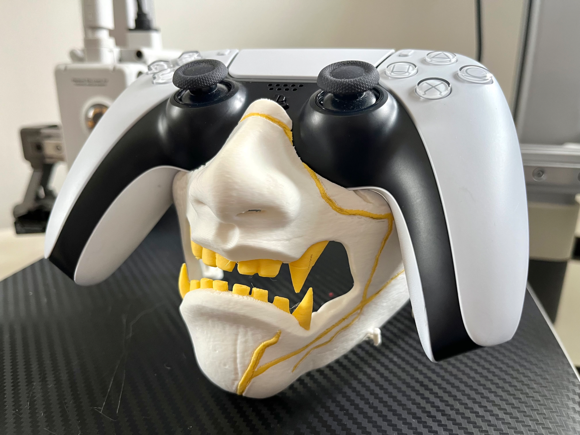Yotei Ghost Controller Holder – PS5- Colord