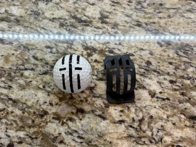 Golf ball putt alignment stencil (Larger Holes)