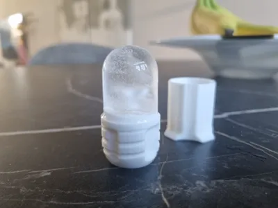 Ice Face Roller | Thin edges for easy cap removal