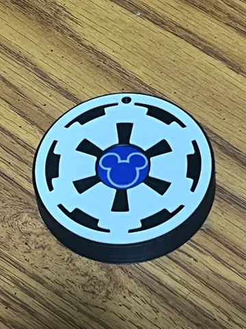 Letrero o emblema decorativo: Star Wars Imperial Logo - MagicBand+ Puck Holder — vista de referencia 2