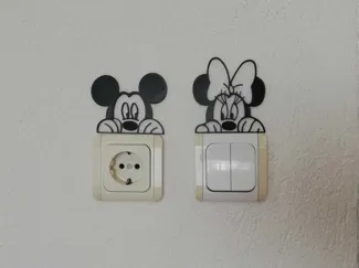 MİCKEY MOUSE