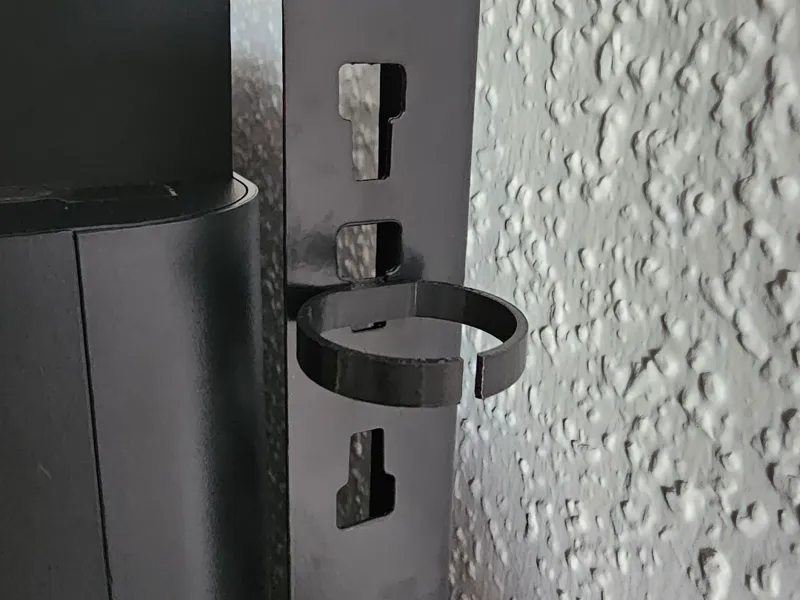 Haken für T-Profil-Regale