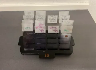Microscope slide / object glass container