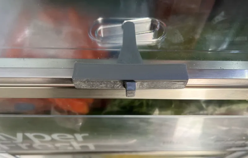 Siemens iQ500 fridge KI81RAD30/03 vegetable drawer slider