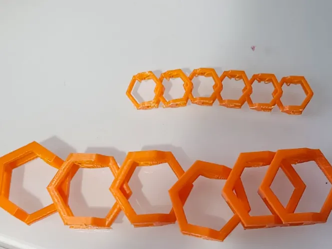 Hexagonal Chain Links