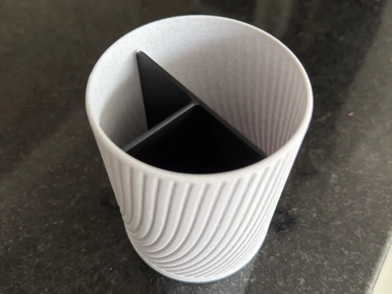 Toothbrush holder