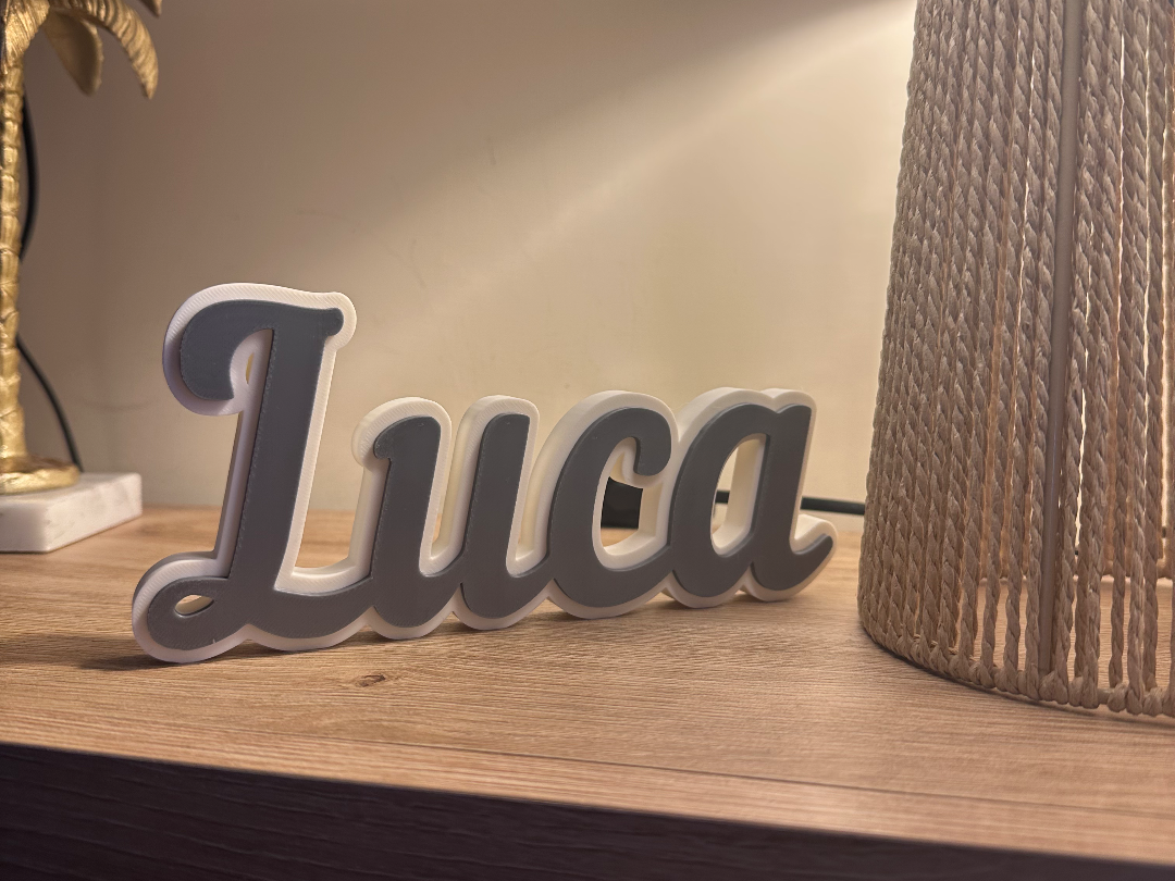 Luca Name Font Corsivo