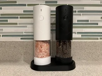 Salt and Pepper Grinder Stand