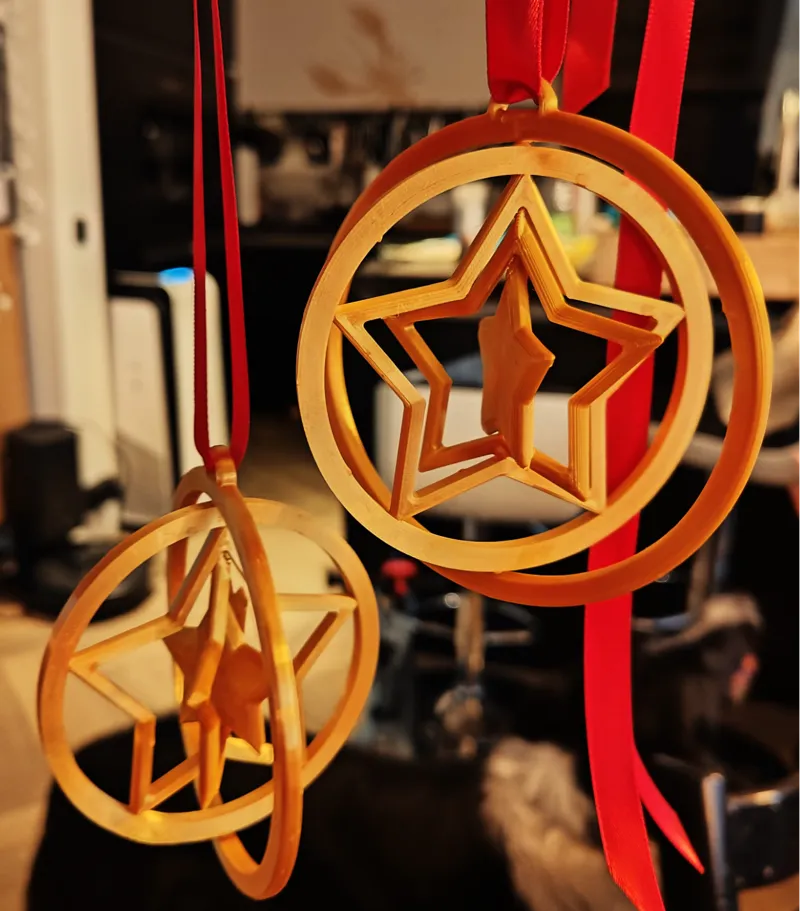 Spinning Christmas Ornament Star Gyro