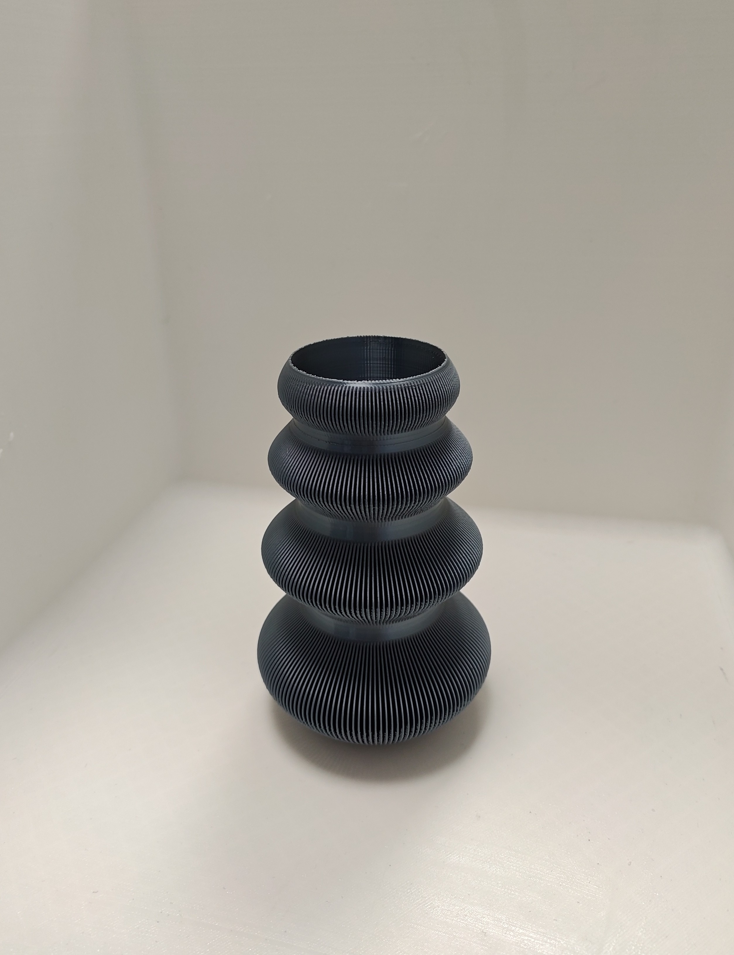 Miniatura 6 do modelo 3D Infinity Winglet Vase – Ultra Stable Design