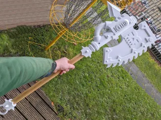 40k Chainaxe, lifesize