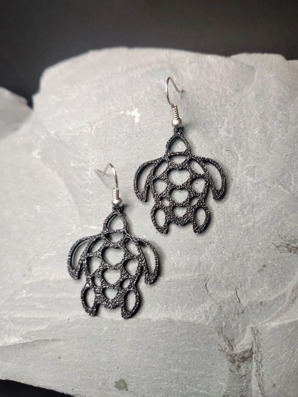 Hearturtle – Love & Ocean Earring view 2