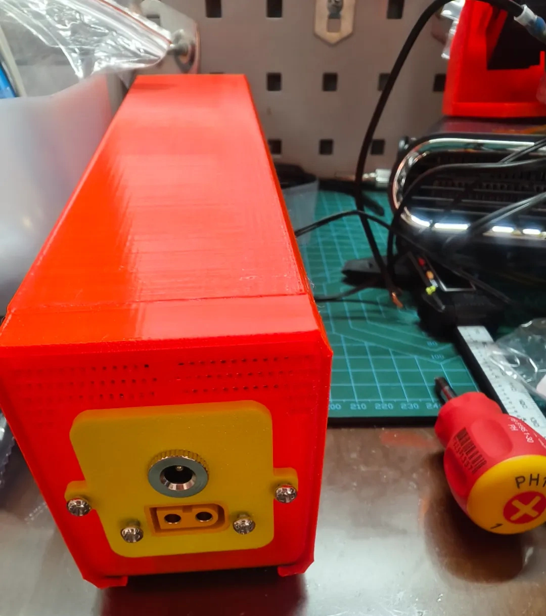 Miniatura 2 do modelo 3D 开关电源外壳