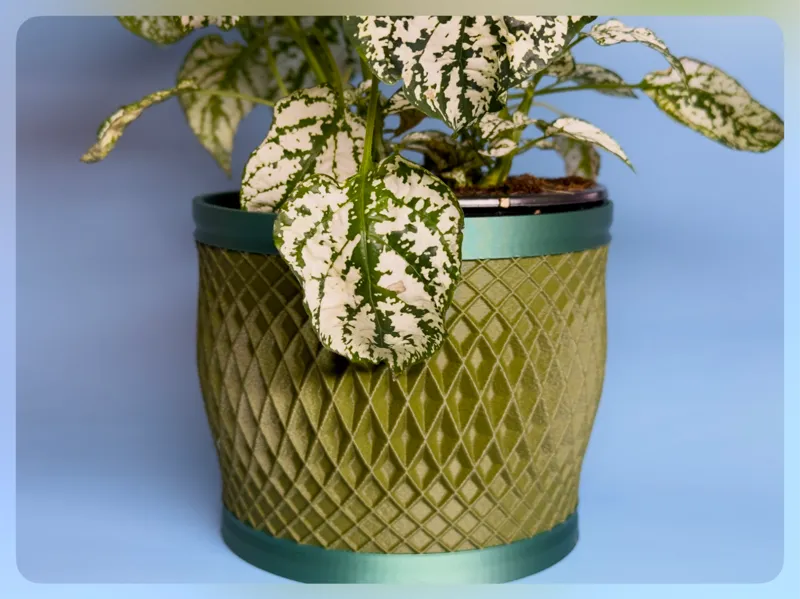 Plant Pot | Diamonds