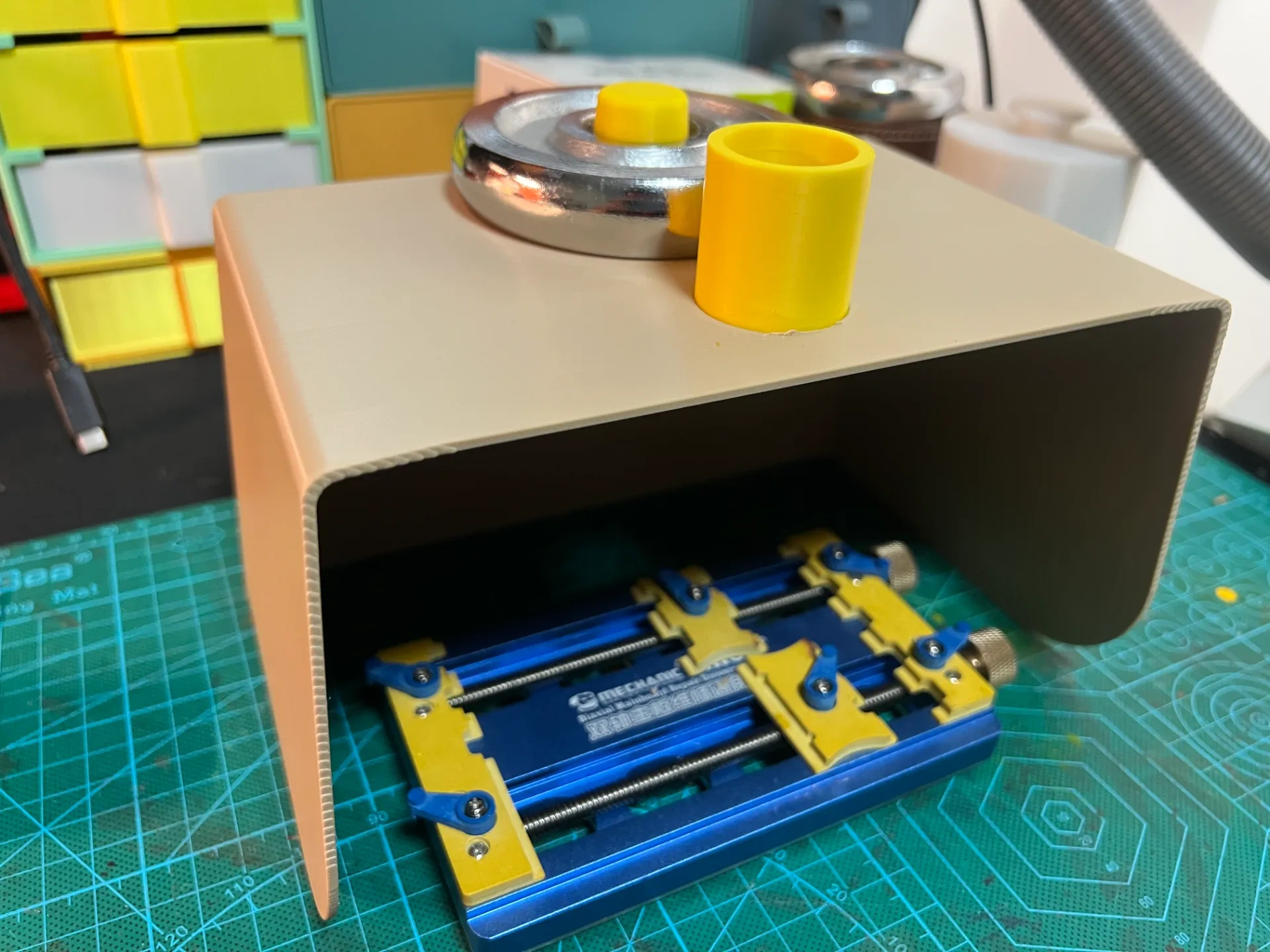 Miniatura 1 do modelo 3D 锡焊排烟遮罩 抽烟遮罩 排烟罩 抽烟罩