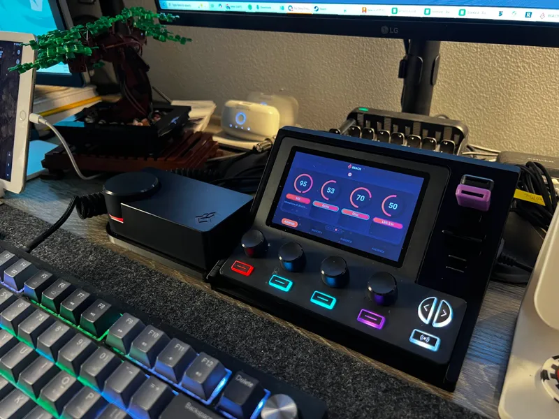 BEACN Mix Create + Studio Desk Mount
