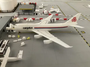 Adaptador: 1:400 Boeing 747-8F Interactive Model — vista de referencia 3