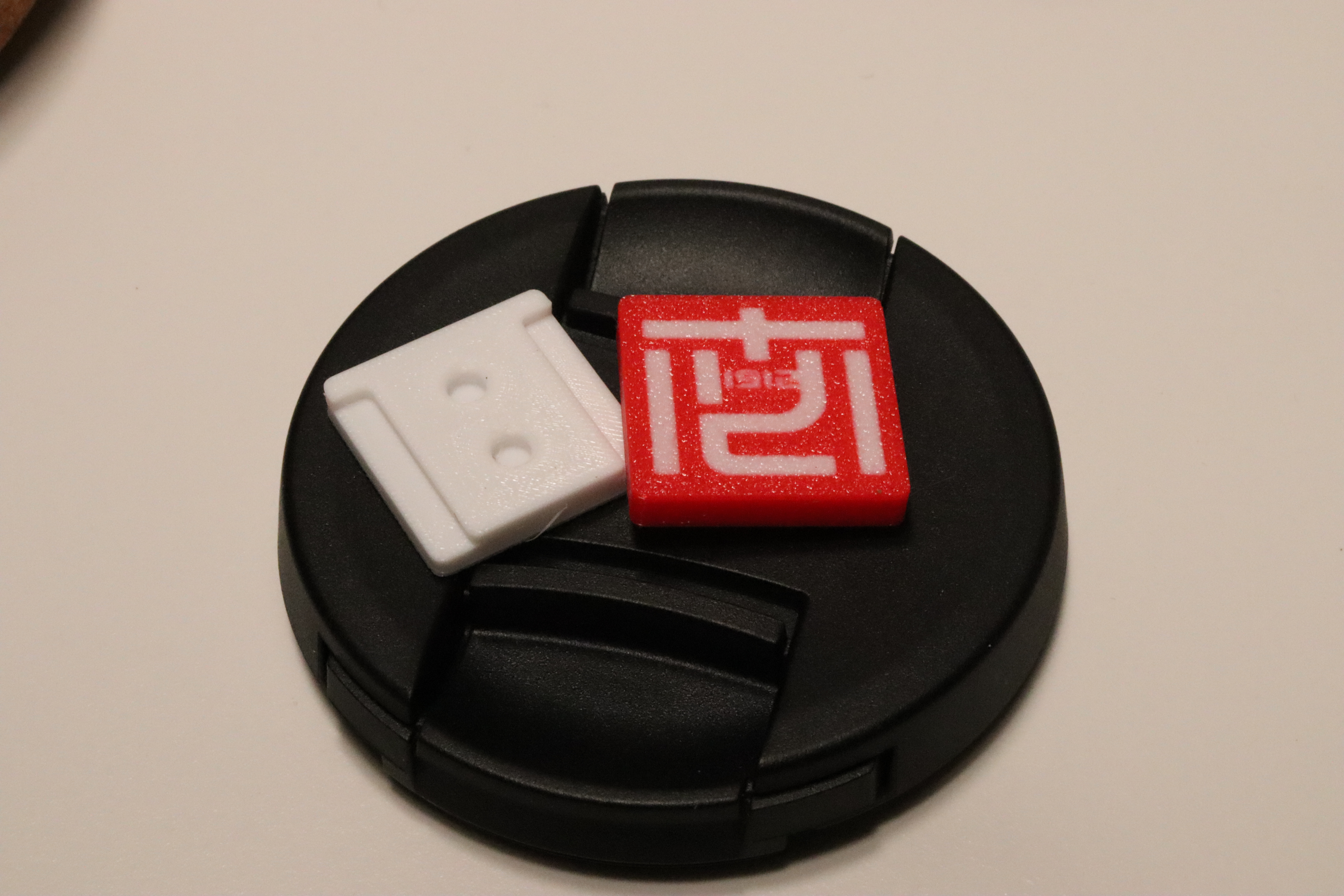 Miniatura 2 do modelo 3D 相机热靴盖（里面有好多种：表情、南艺校徽、杠铃片……不定期更新）