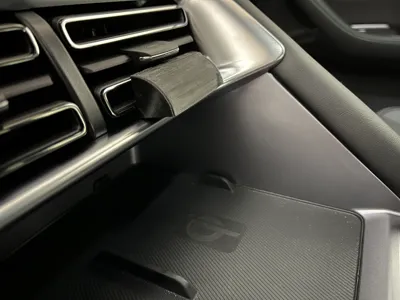 BYD Seal U DM-i phone cooling