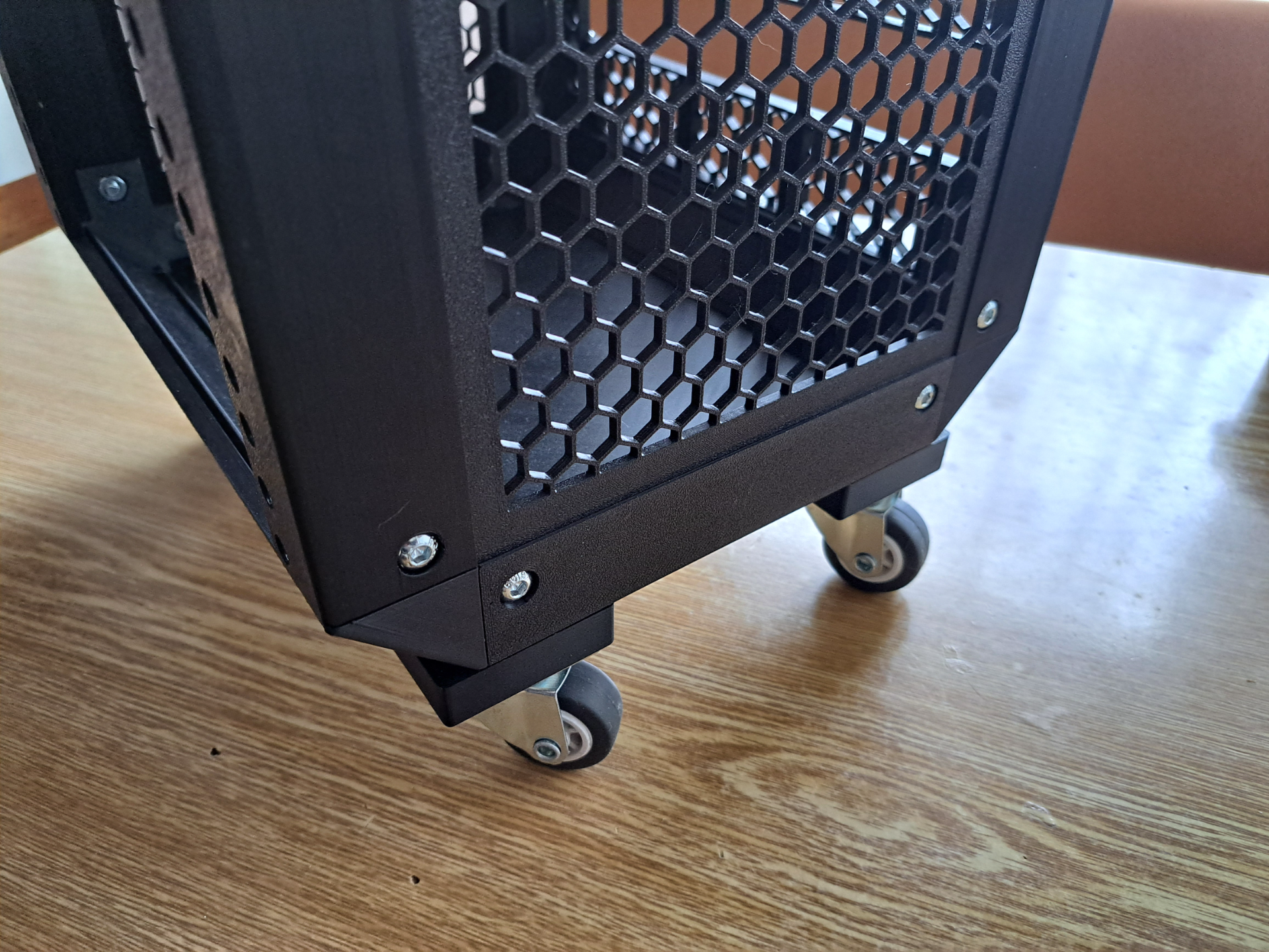 Chassis for 10-inch LabRax Rack