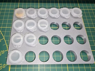 Internal box support for paint pots.