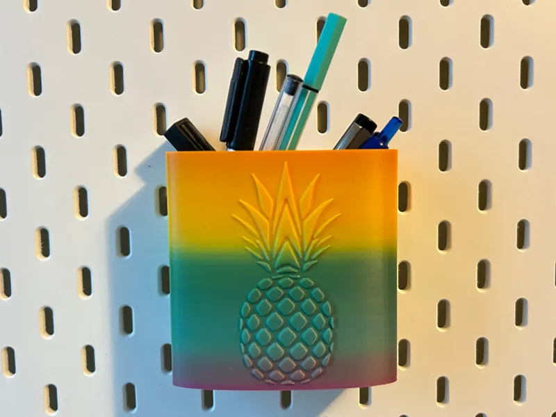 Skädis Pineapple pen container