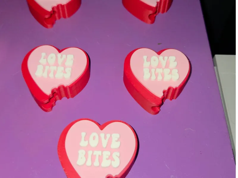 Love Bites Strawtopper