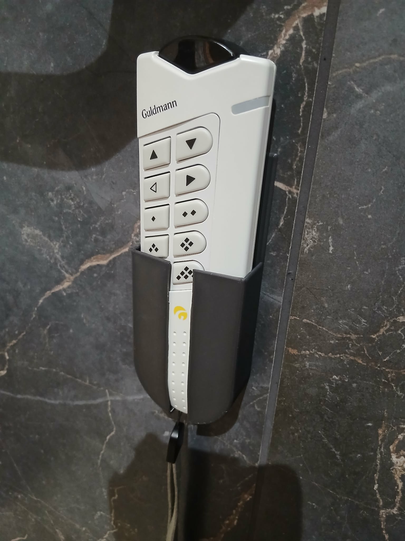 Miniatura 2 do modelo 3D Support de télécommande Güldmann