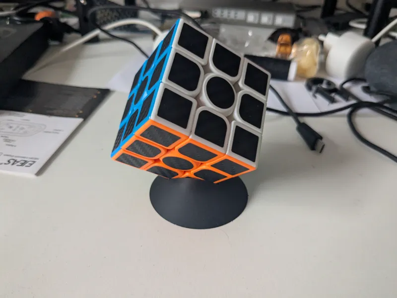 rubik's cube stand