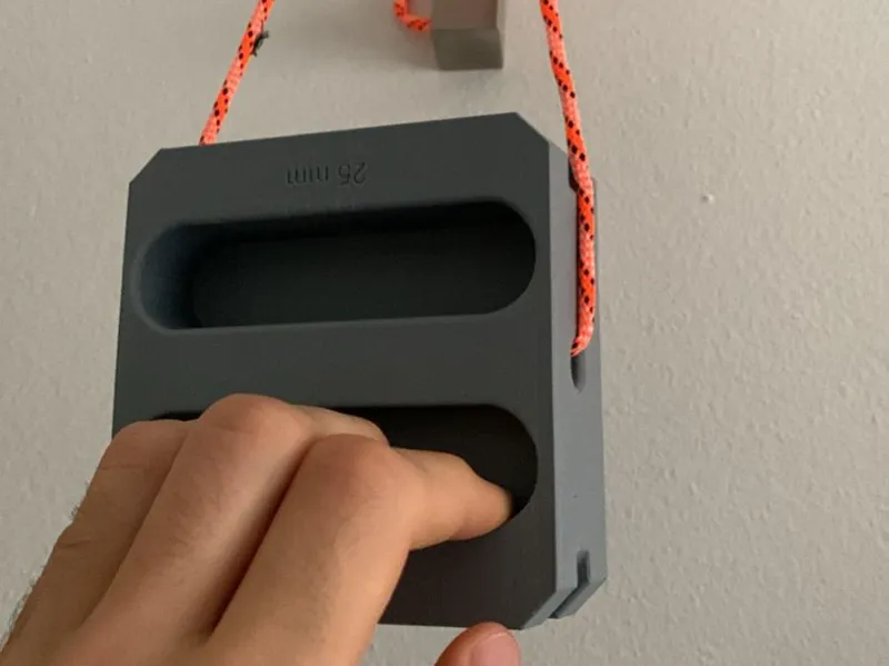 Hangboard