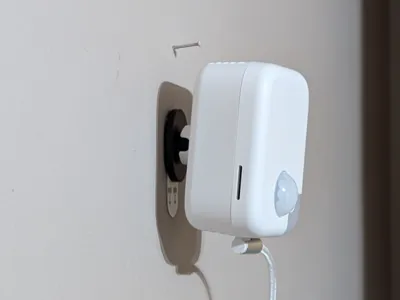 Everything Presence Pro Compact Adhesive Mount