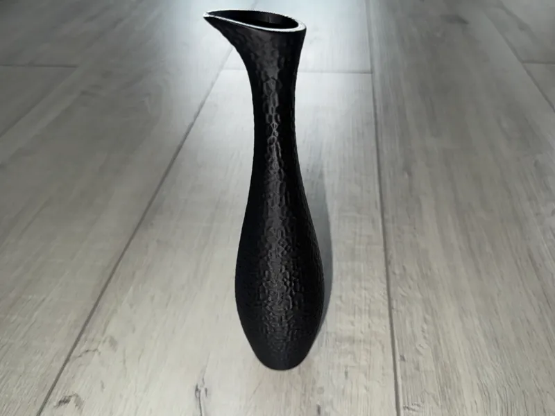 Vase ( Modern/geschwungen/strukturiert/schlicht)