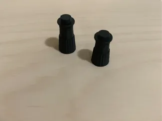 Presta valve cap with 1x1 round tile