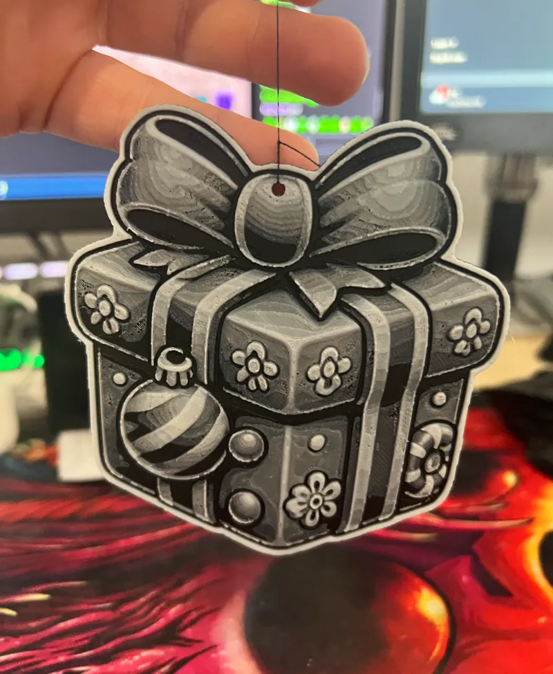 Christmas gift tree decoration bauble