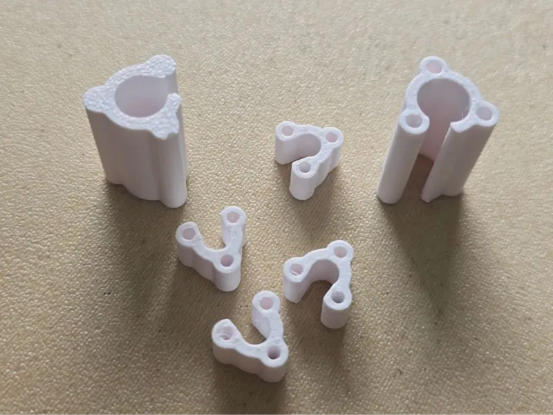 A1 cable guide with clips
